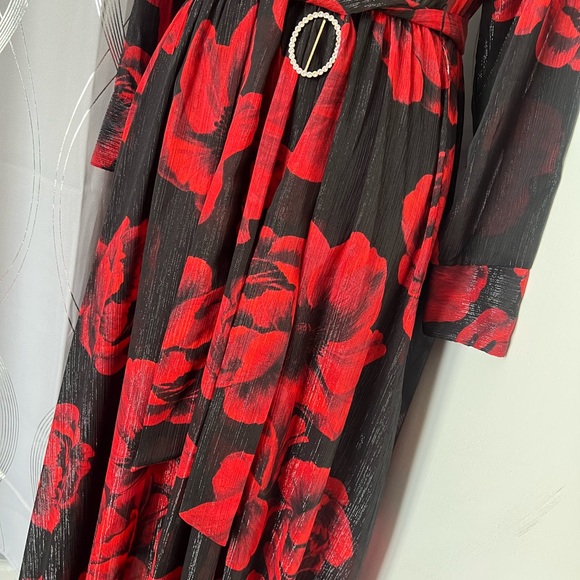 Red and Black Bishop Sleeve Maxi Dress for Weddings - Picture 3 of 11